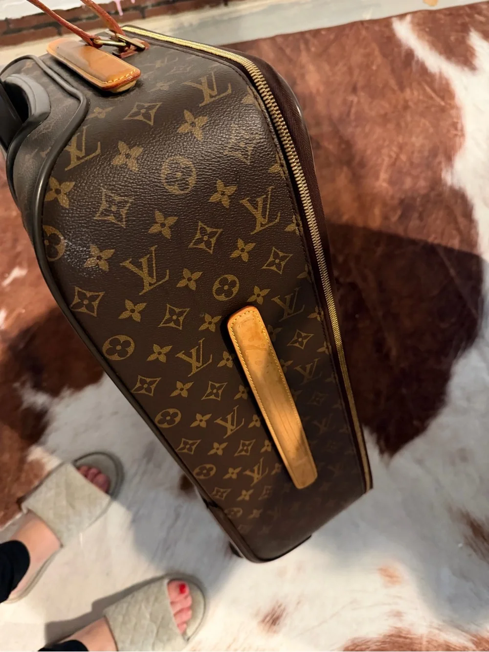 AUTHENTIC DISCONTINUED Louis Vuitton Brown Monogram Carry-On Pegase 55